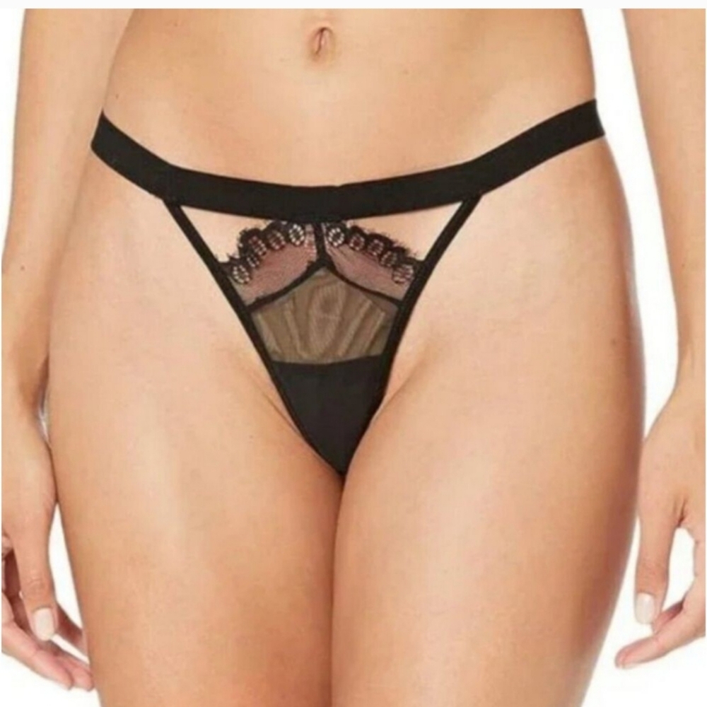 NEW THISTLE AND SPIRE sidney keyhole thong panty in black